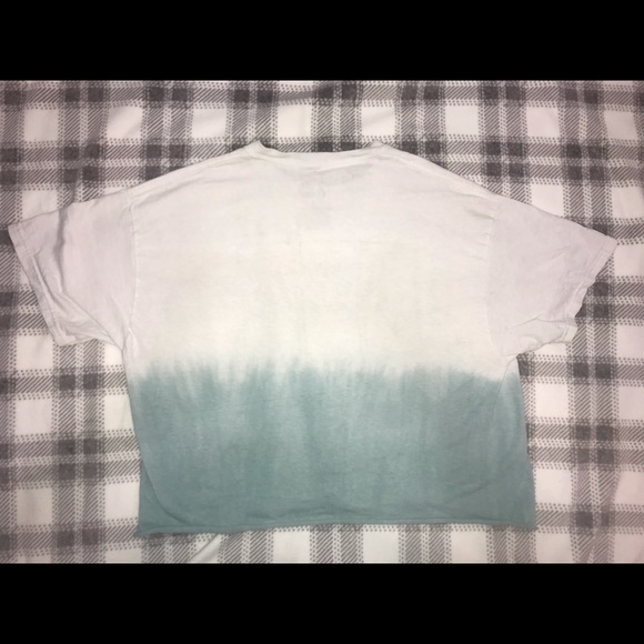 Worn once. Cropped Wild flowers shirt - Picture 3 of 4